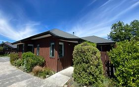 3 Mt Isobel Place